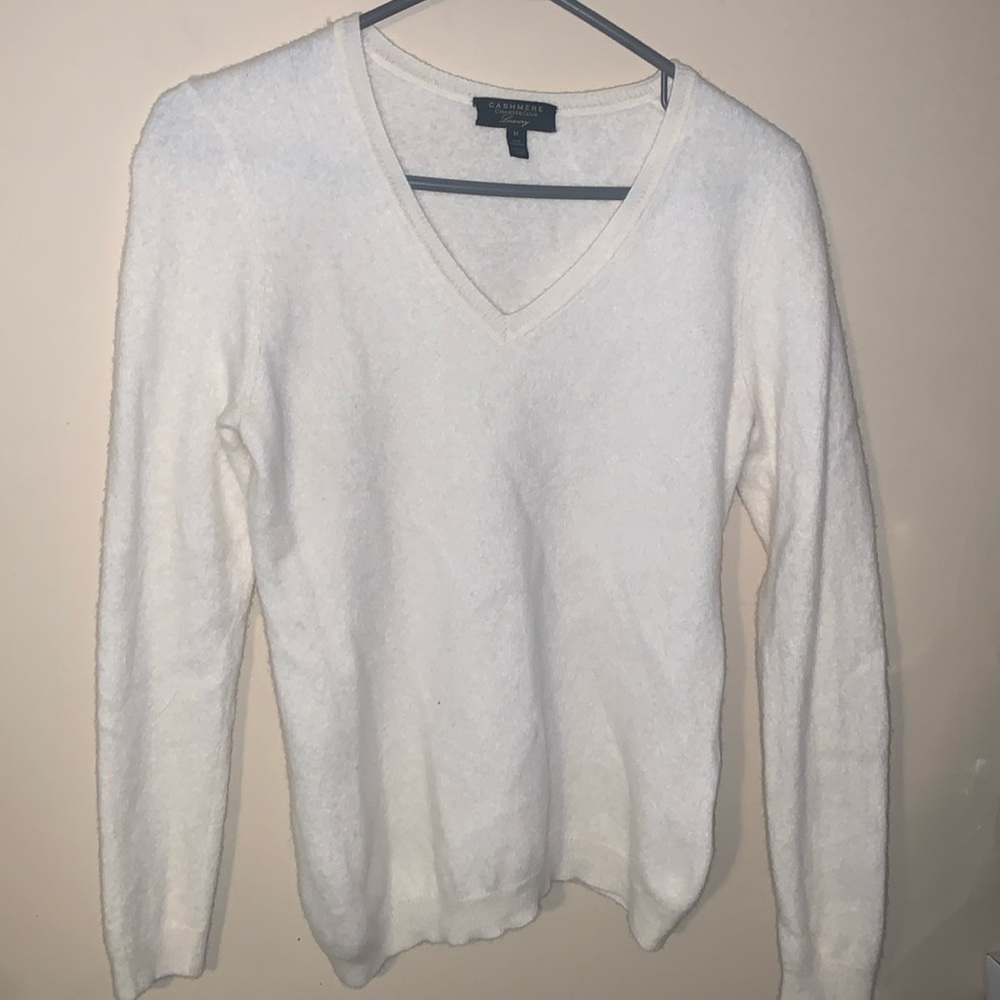 Cashmere Charter Club Luxury Medium Vneck sweater